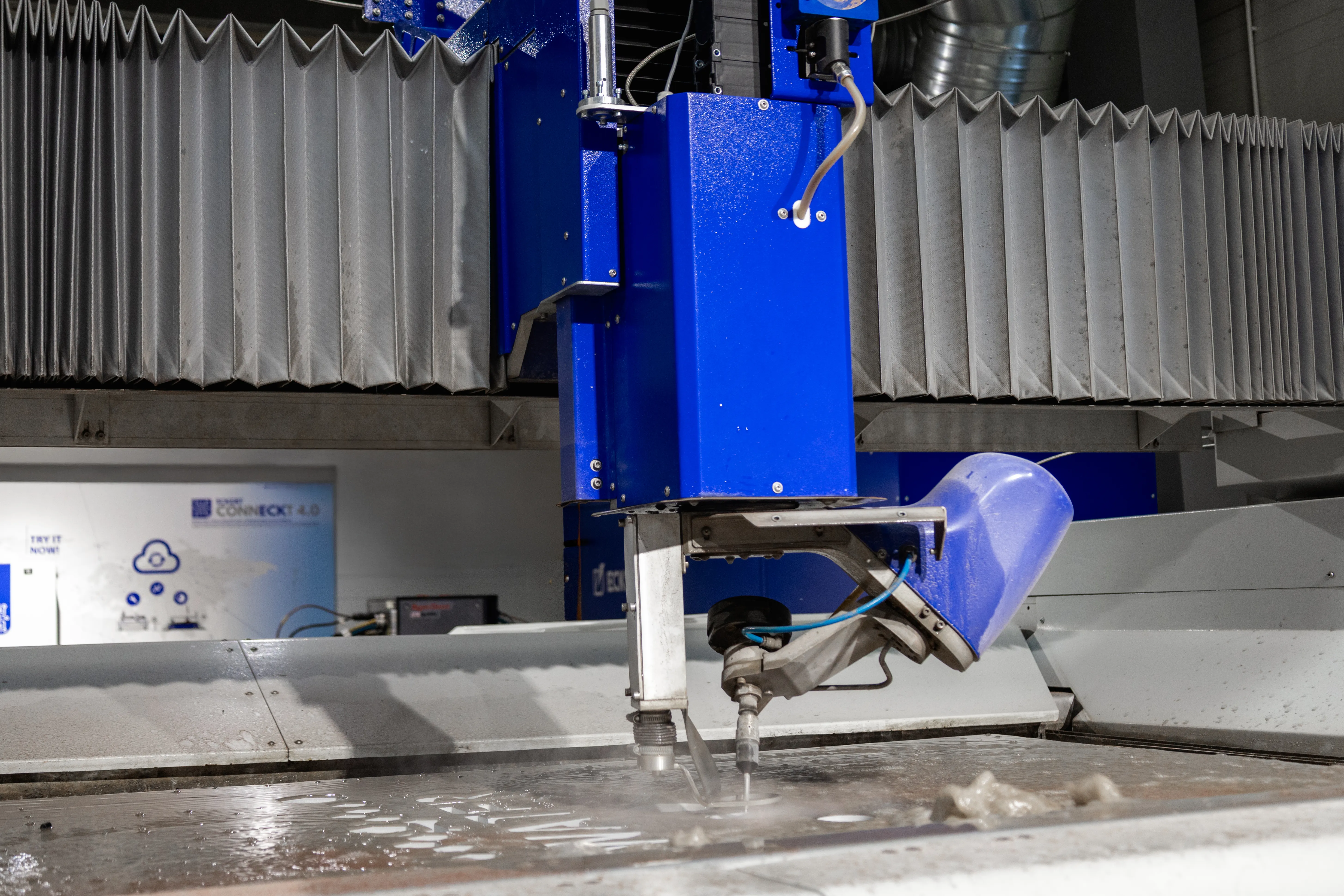 Suport Pro-X 3D vid vattensk&auml;rning p&aring; en CNC-maskin